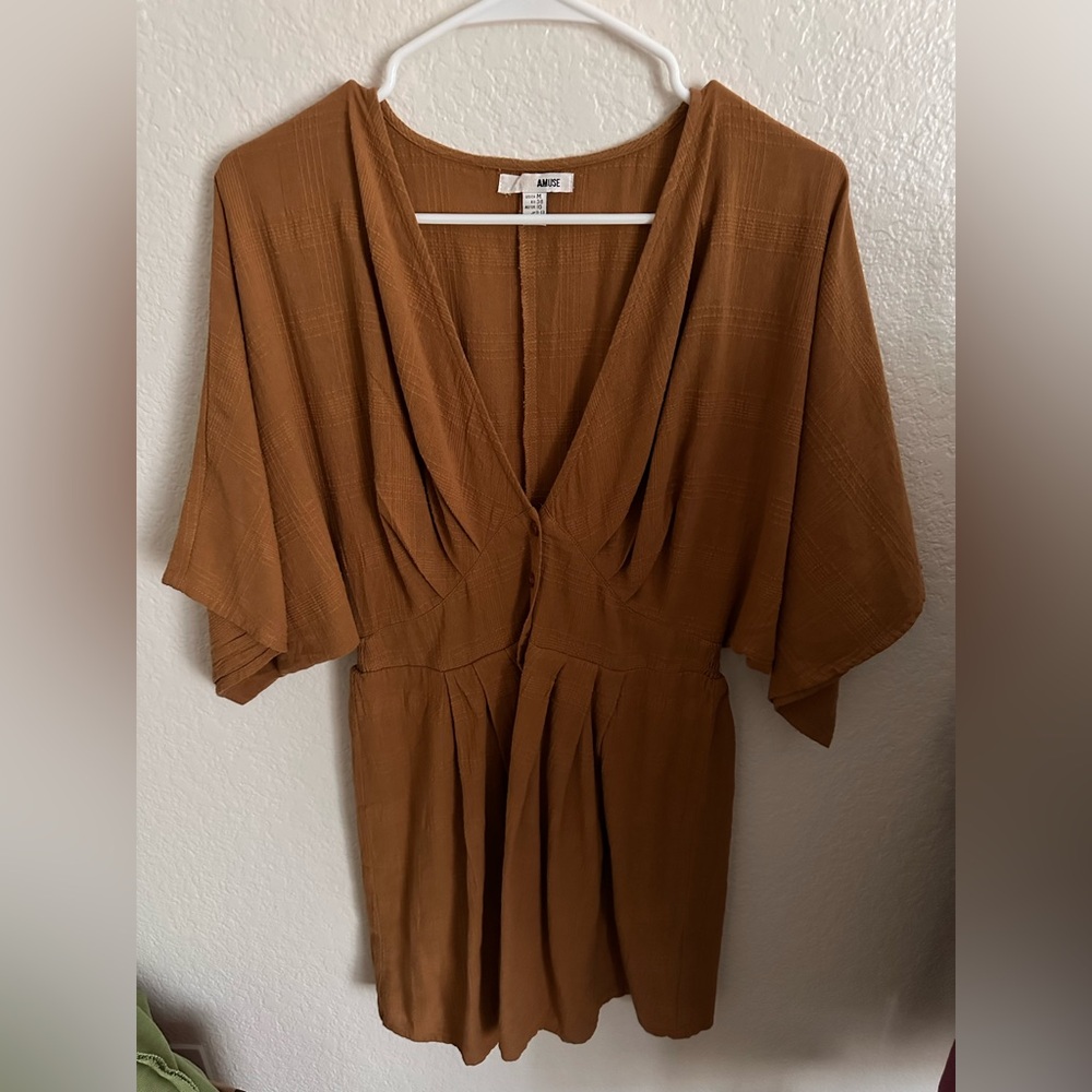 Amuse society Revolve dress size medium nwot